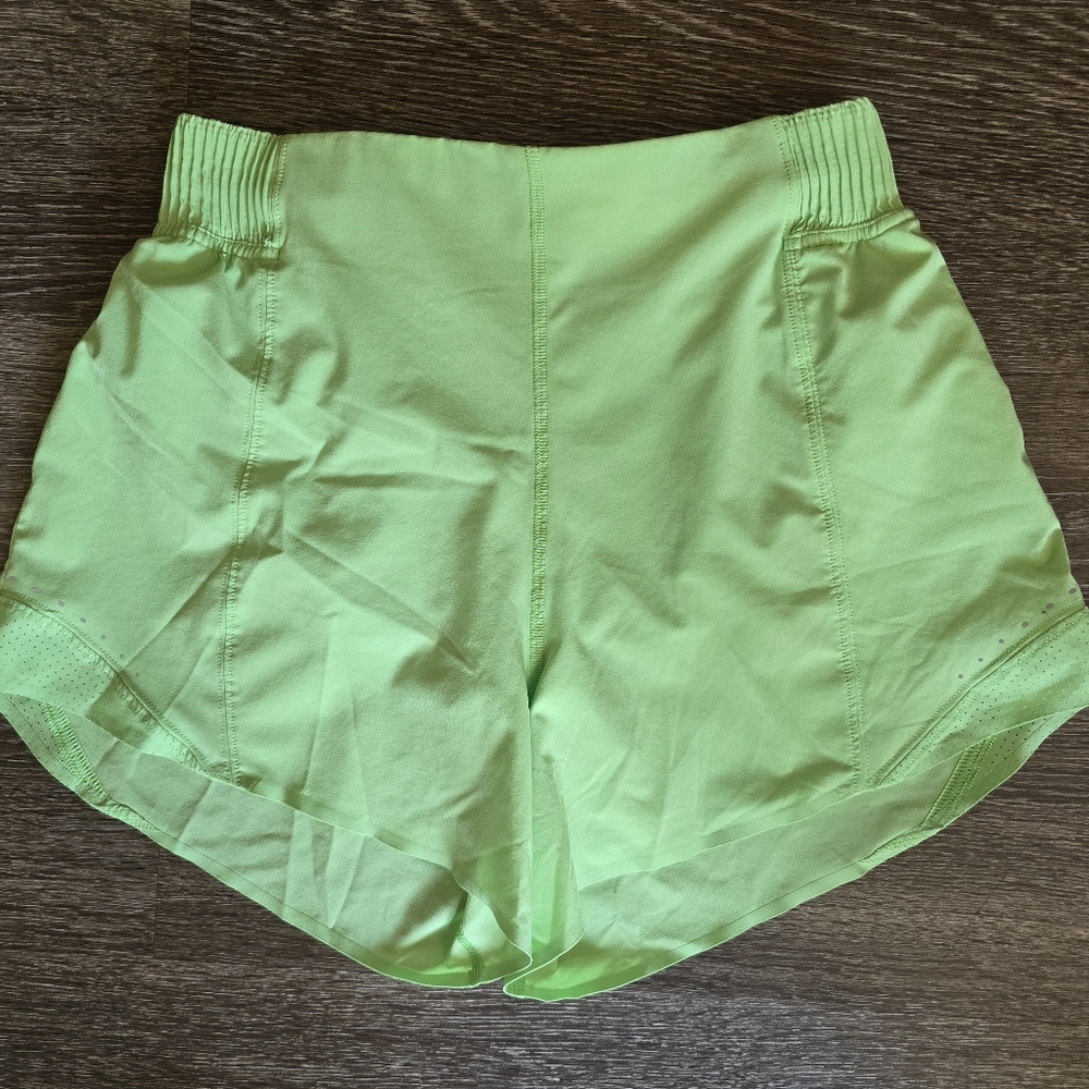 Lululemon Hotty Hot Special Edition Shorts Scream Green Size 6
